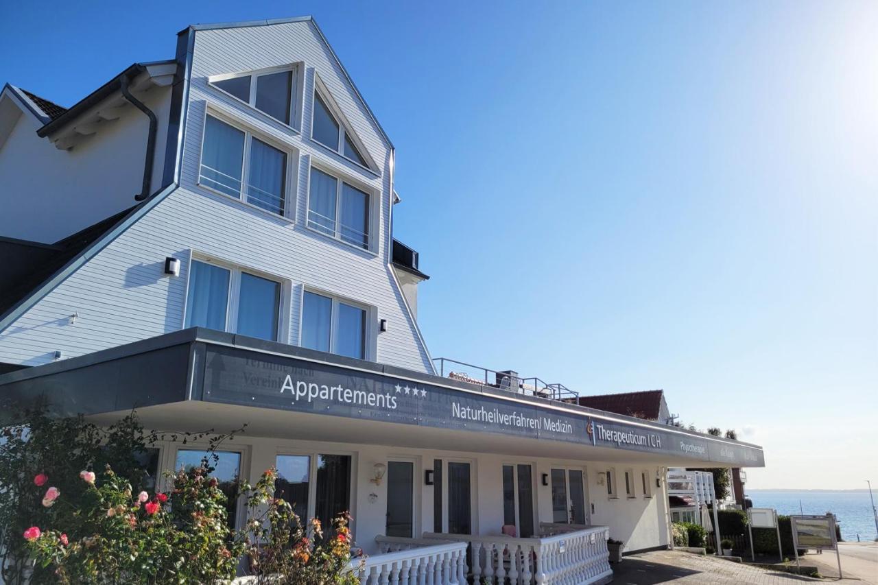 Grosse Penthouse Ferienwohnung Mit Meerblick, Sonnenterrasse & Luxusbad Von "Momentic" Sierksdorf Exterior photo