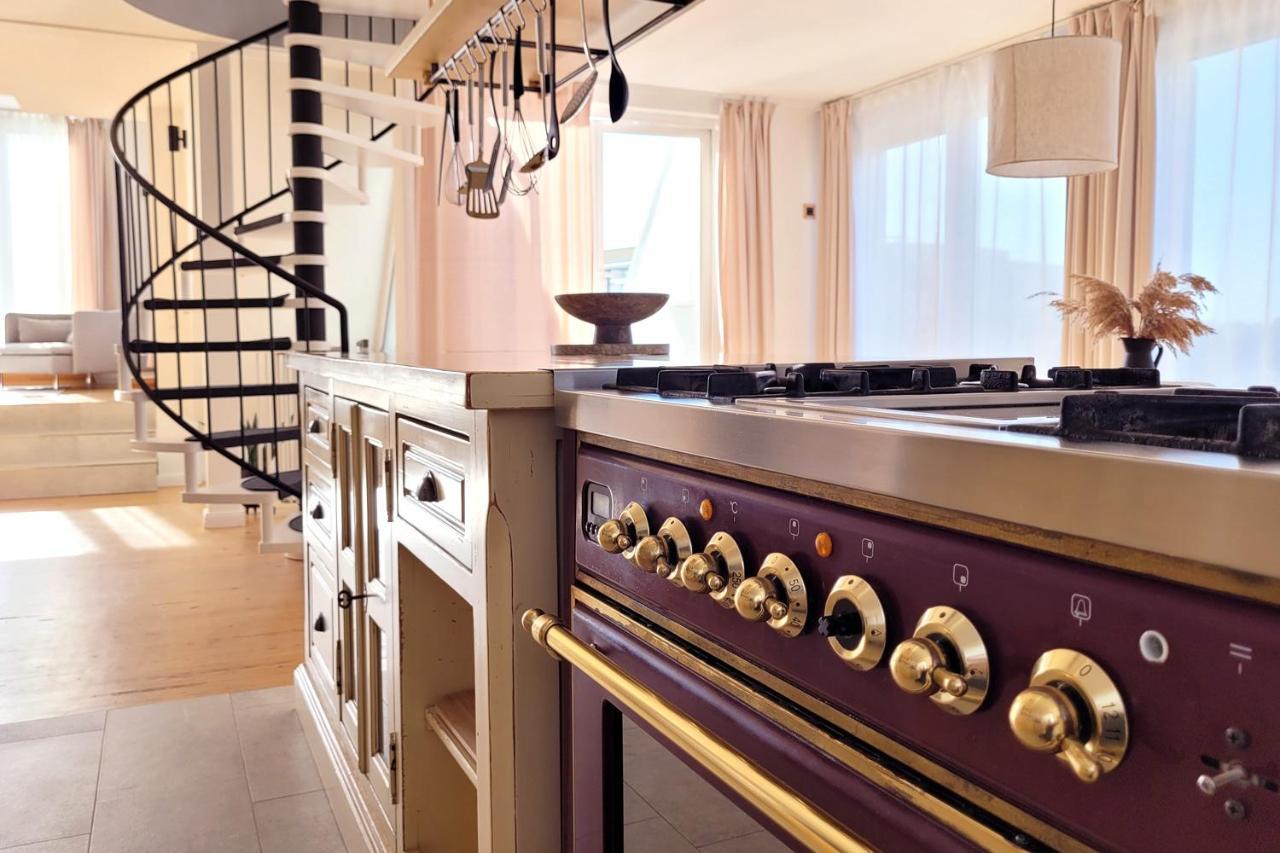 Grosse Penthouse Ferienwohnung Mit Meerblick, Sonnenterrasse & Luxusbad Von "Momentic" Sierksdorf Exterior photo